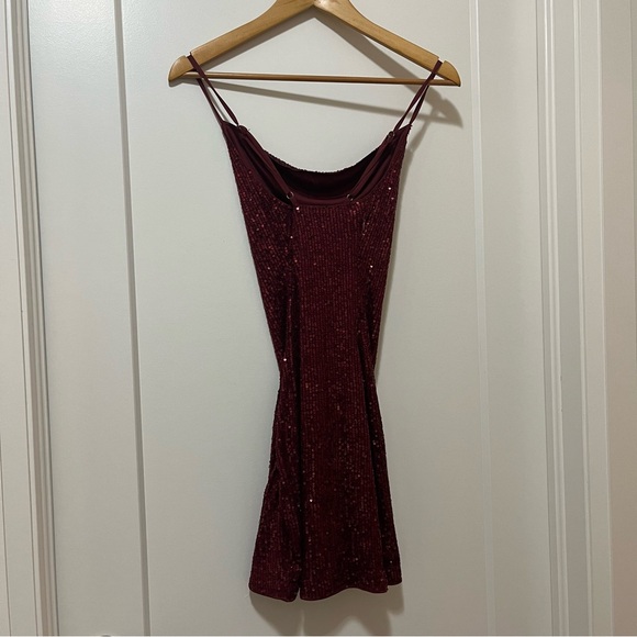 SIDEFEEL - Square Neck - Sequin Spaghetti Strap Backless Bodycon Mini Dresses - Picture 10 of 12